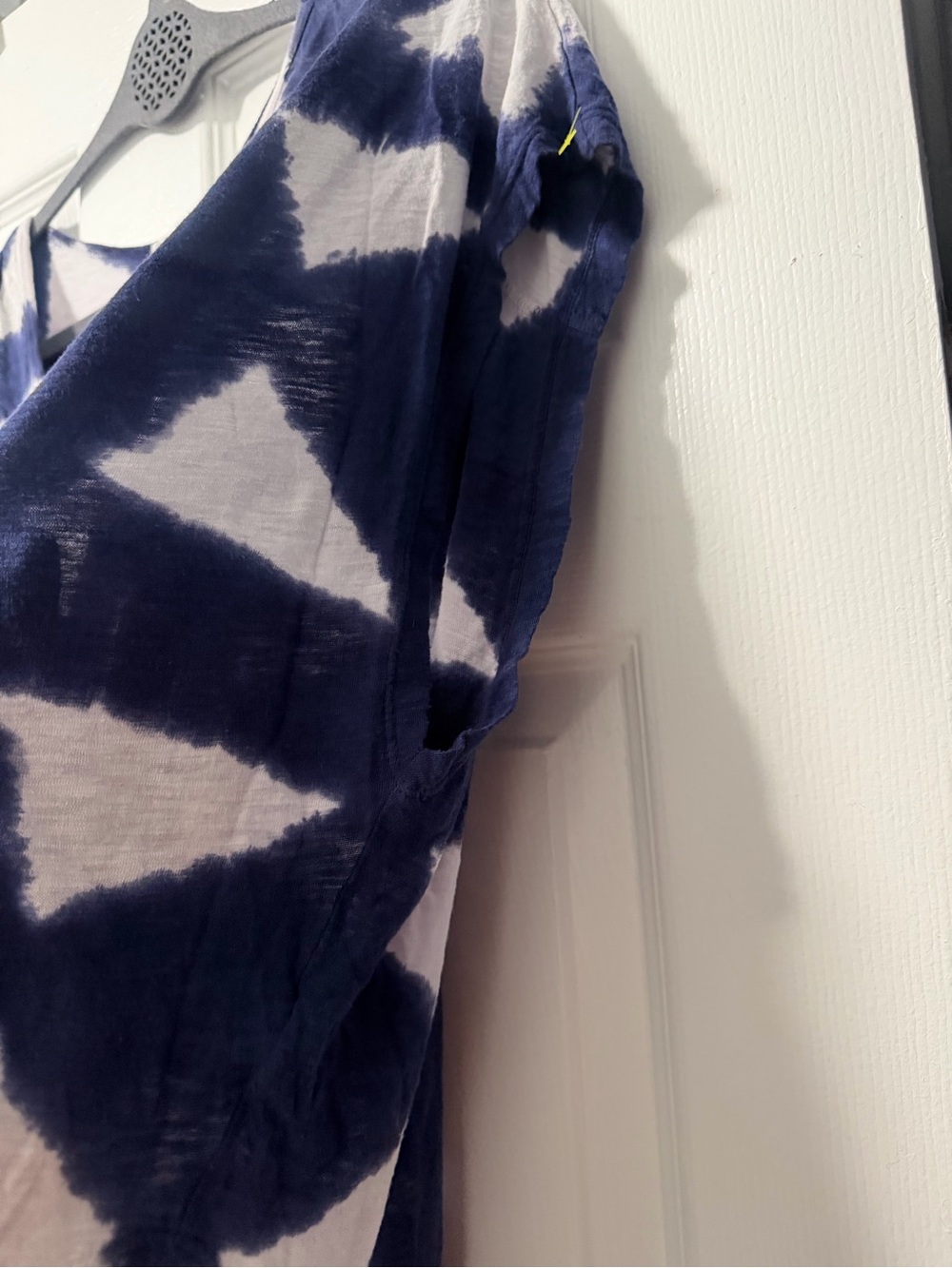 Splendid Women’s Medium Navy White Shibori Tie Dye V Neck Top Made in USA - Picture 8 of 11